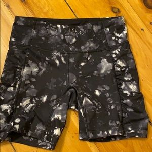 Lululemon spandex shorts